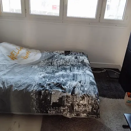 Chambre D'Hote Calme De Residence, Quartier Pavillonnaire Saint-Denis  Extérieur photo